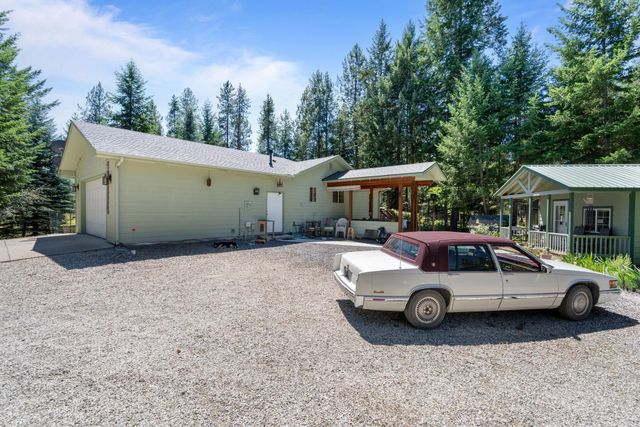 3853 White Pine Rd, Loon Lake, WA 99148