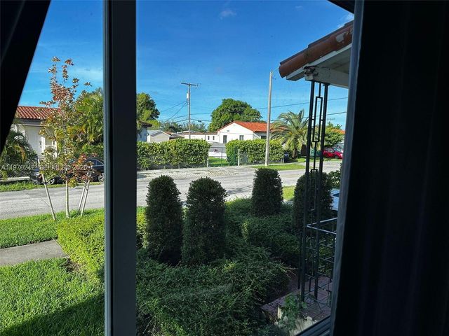 3560 NW 19th Street, Miami, FL 33125