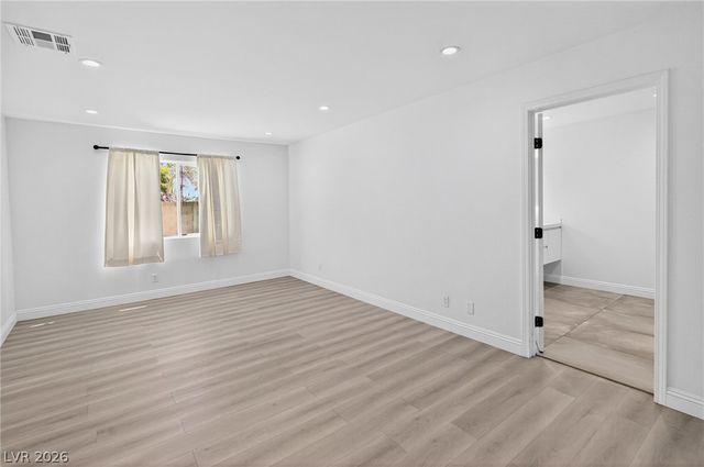 5270 Sepulveda Boulevard, Las Vegas, NV 89118