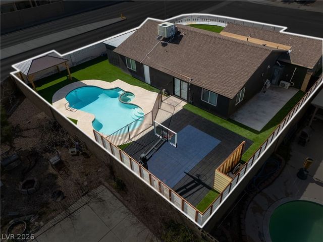 5270 Sepulveda Boulevard, Las Vegas, NV 89118