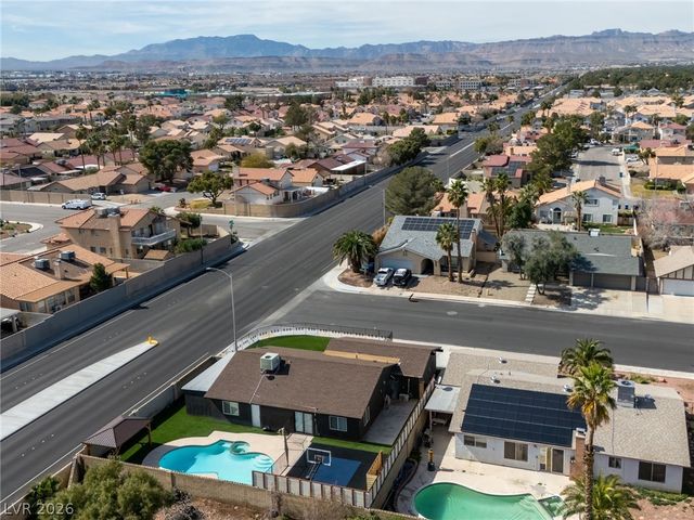 5270 Sepulveda Boulevard, Las Vegas, NV 89118