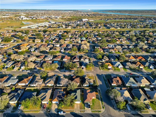 7810 Falcon Dr, Corpus Christi, TX 78414