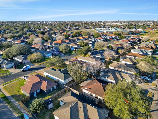 7810 Falcon Dr, Corpus Christi, TX 78414