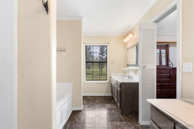 5764 S Carr Pen, Atoka, OK 74525