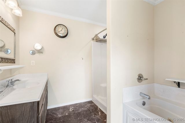 5764 S Carr Pen, Atoka, OK 74525