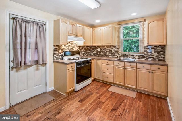 752 KEDRON AVE, Morton, PA 19070