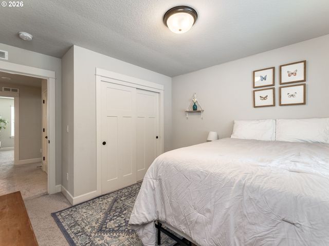 608 Ne 150th Cir, Vancouver, WA 98685