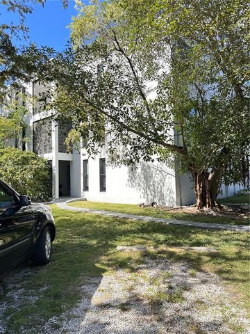 5991 SW 76th St C2, South Miami, FL 33143