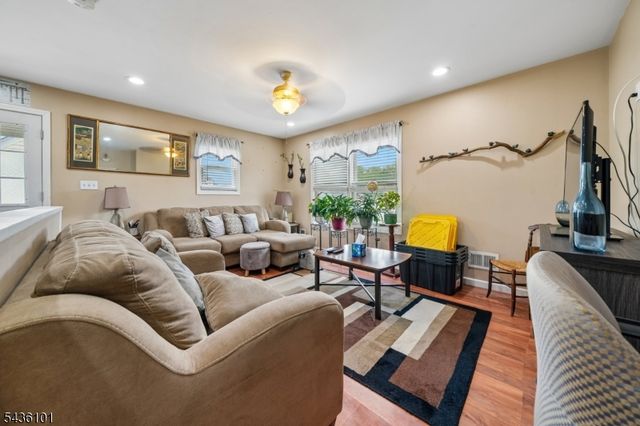 79 Jefferson St, Belleville Twp., NJ 07109