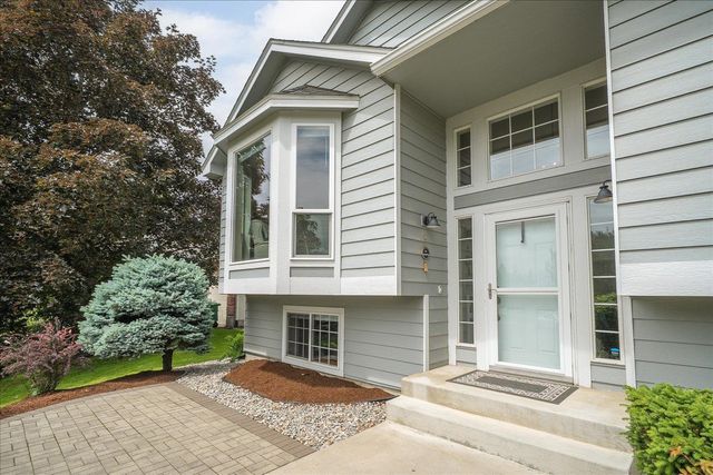 805 E TUDOR Ct, Spokane, WA 99208