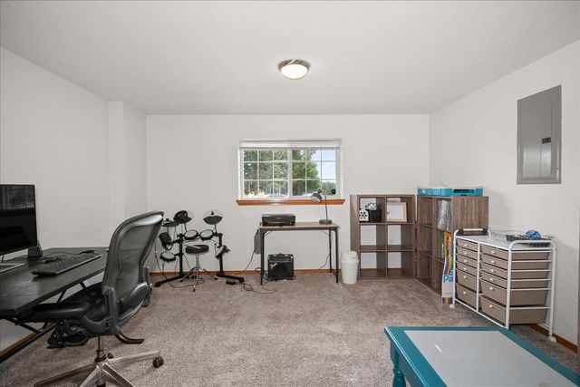 805 E TUDOR Ct, Spokane, WA 99208