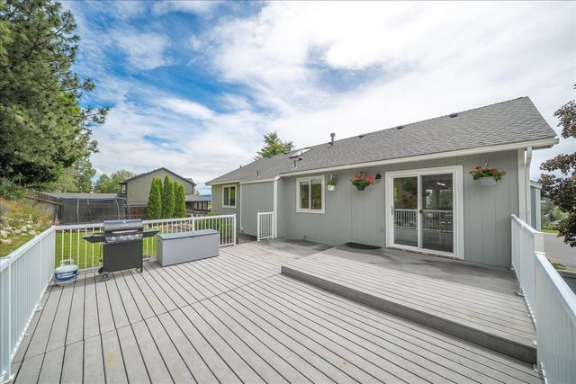 805 E TUDOR Ct, Spokane, WA 99208
