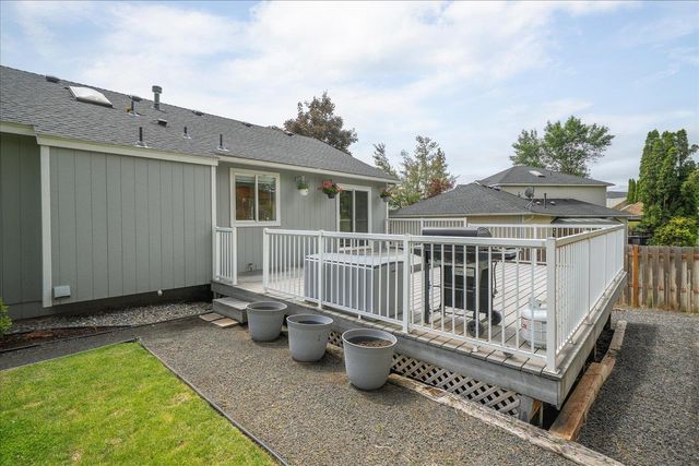 805 E TUDOR Ct, Spokane, WA 99208