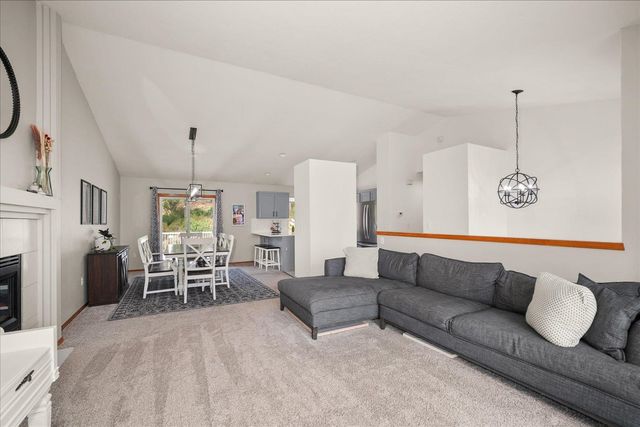805 E TUDOR Ct, Spokane, WA 99208