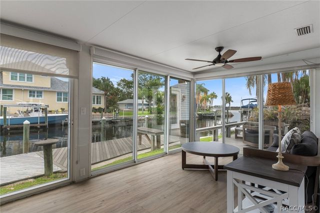 11994 W Riverhaven Drive, Homosassa, FL 34448