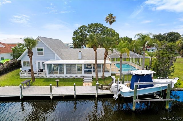 11994 W Riverhaven Drive, Homosassa, FL 34448