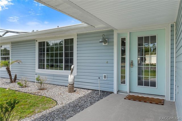 11994 W Riverhaven Drive, Homosassa, FL 34448
