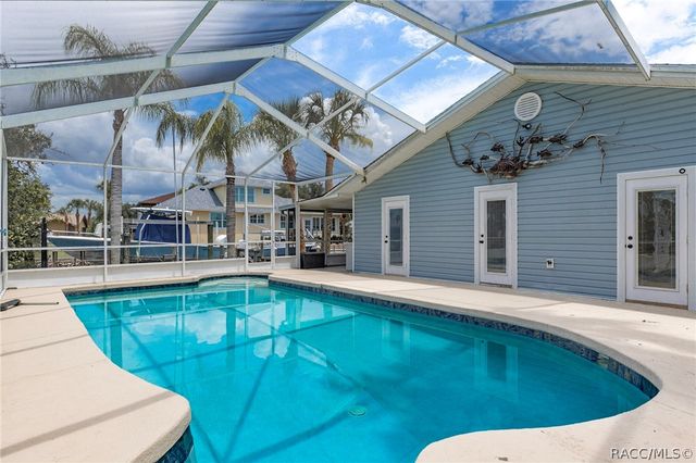 11994 W Riverhaven Drive, Homosassa, FL 34448