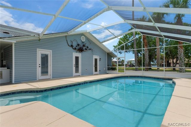 11994 W Riverhaven Drive, Homosassa, FL 34448