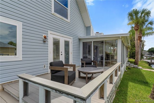 11994 W Riverhaven Drive, Homosassa, FL 34448