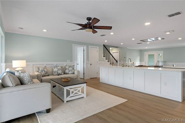 11994 W Riverhaven Drive, Homosassa, FL 34448