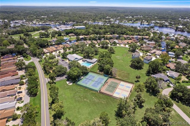 11994 W Riverhaven Drive, Homosassa, FL 34448