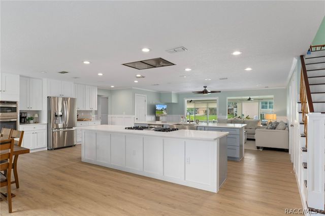 11994 W Riverhaven Drive, Homosassa, FL 34448