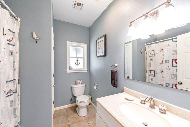 227 West Central Avenue, Grand Isle, LA 70358