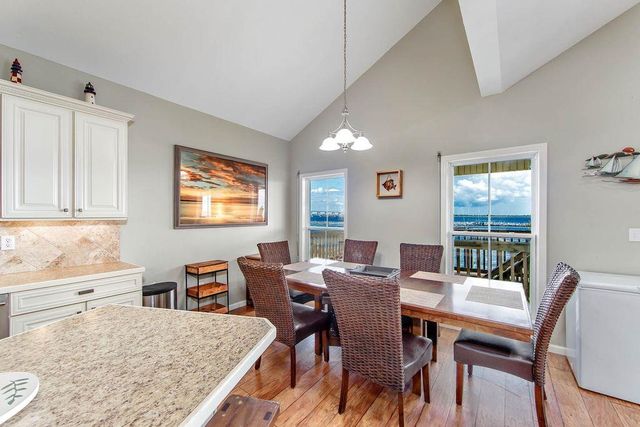 227 West Central Avenue, Grand Isle, LA 70358