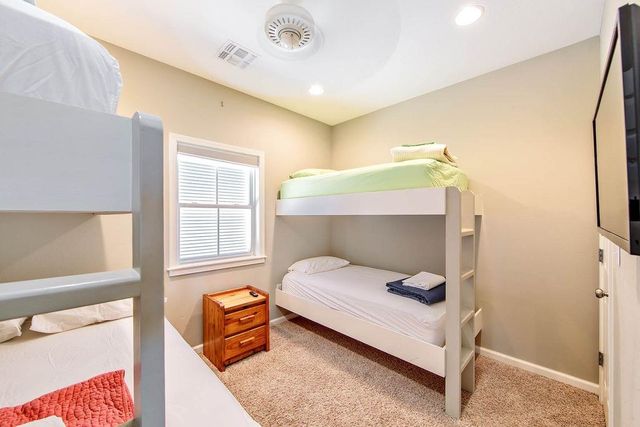 227 West Central Avenue, Grand Isle, LA 70358