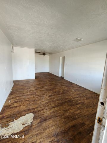 2207 W CACTUS WREN Drive, Phoenix, AZ 85021