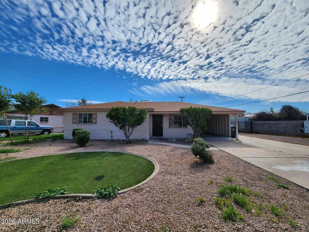 2207 W CACTUS WREN Drive, Phoenix, AZ 85021