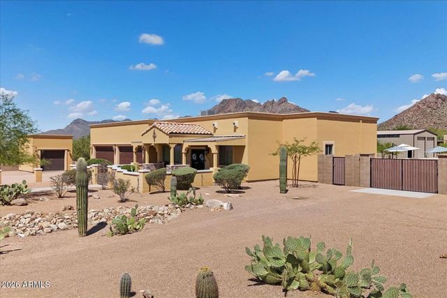 370 E Canyon Street, Apache Junction, AZ 85119