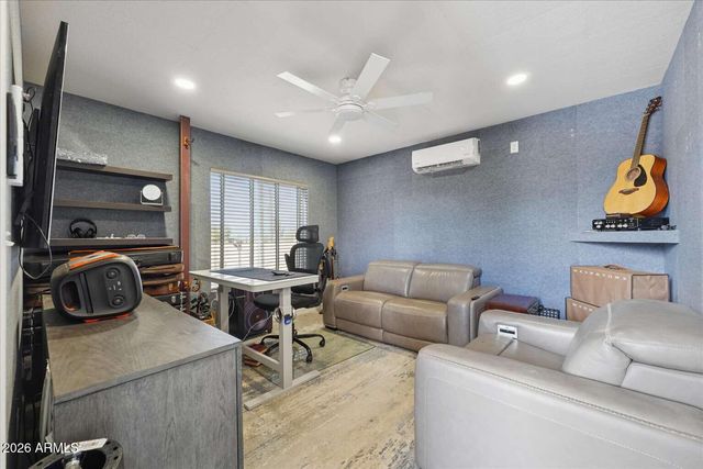 370 E Canyon Street, Apache Junction, AZ 85119