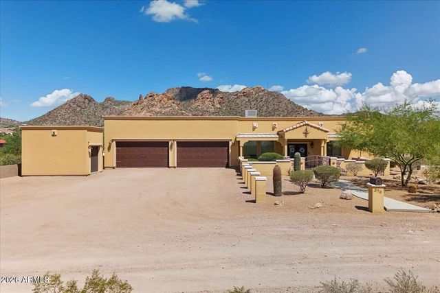 370 E Canyon Street, Apache Junction, AZ 85119