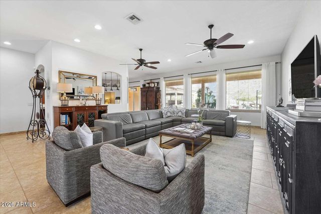 370 E Canyon Street, Apache Junction, AZ 85119