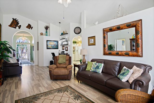 4828 SE Mariner Village Lane, Stuart, FL 34997