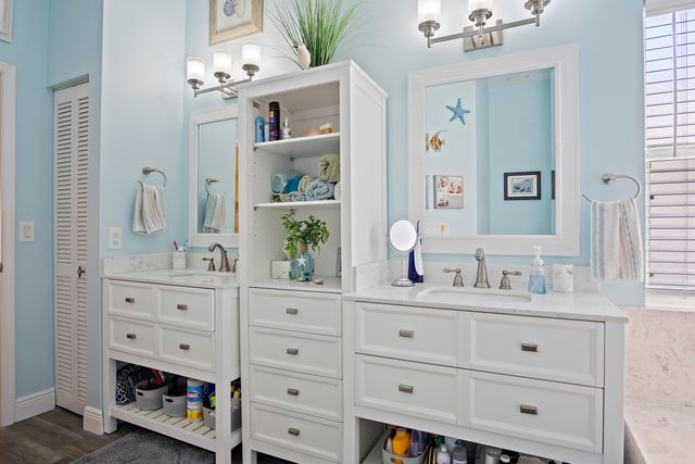 4828 SE Mariner Village Lane, Stuart, FL 34997