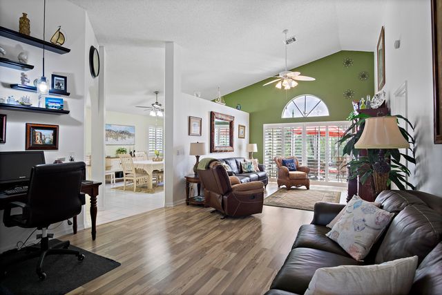 4828 SE Mariner Village Lane, Stuart, FL 34997