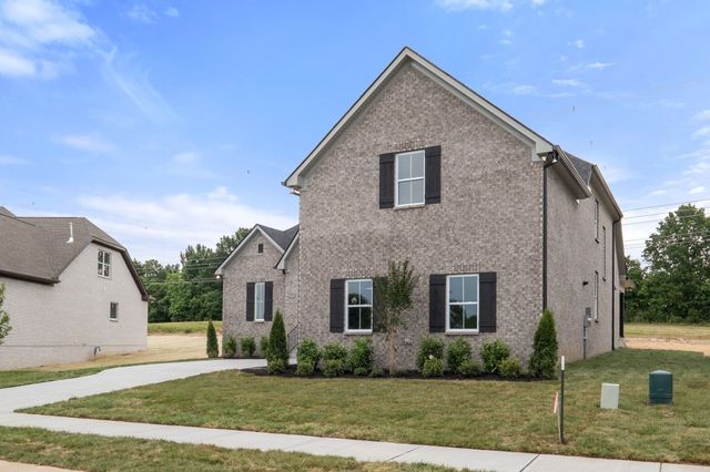 209 Blantons Park Dr, Gallatin, TN 37066