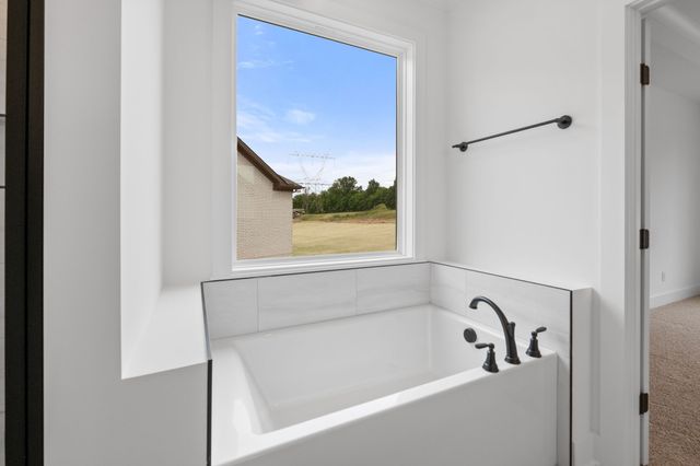 209 Blantons Park Dr, Gallatin, TN 37066