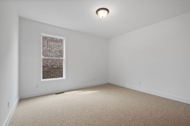 209 Blantons Park Dr, Gallatin, TN 37066