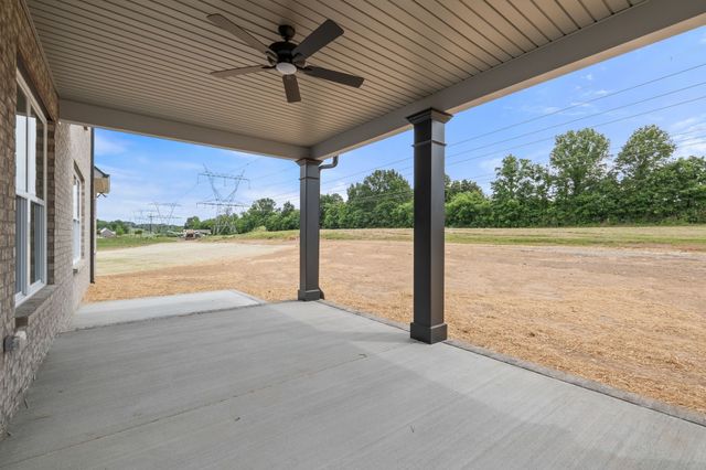 209 Blantons Park Dr, Gallatin, TN 37066