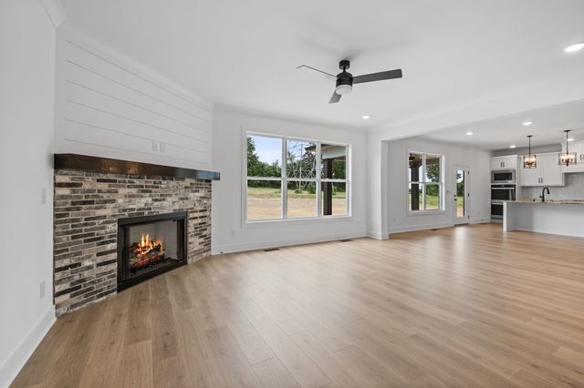 209 Blantons Park Dr, Gallatin, TN 37066