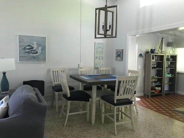 7 Belair Drive, Boynton Beach, FL 33435