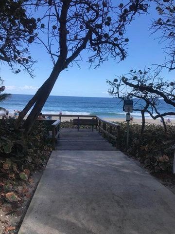 7 Belair Drive, Boynton Beach, FL 33435