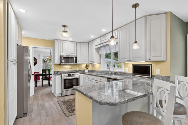 351 W Ridge Circle, Oshtemo Twp, MI 49009