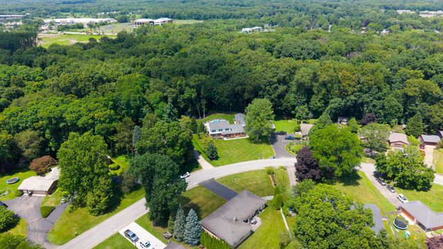 351 W Ridge Circle, Oshtemo Twp, MI 49009