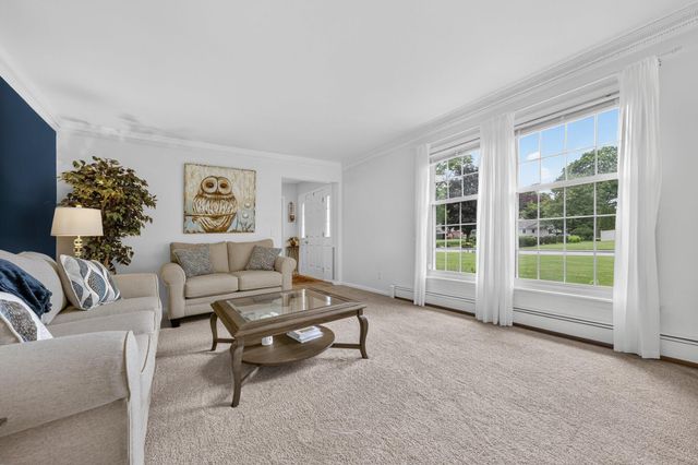 351 W Ridge Circle, Oshtemo Twp, MI 49009