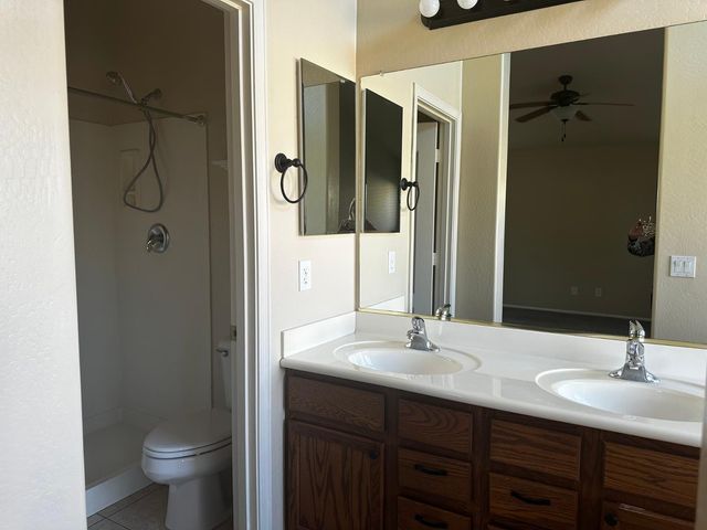 1672 W Paisley Drive, San Tan Valley, AZ 85144